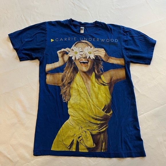 AMERICAN APPAREL Women’s Carrie Underwood T-Shirt, Size Small, Some Distressing - Picture 1 of 5